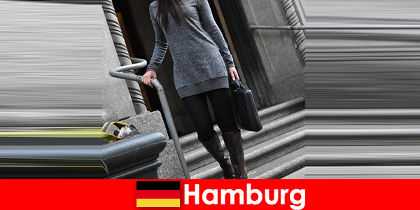 Doamnelor elegante din Hamburg răsfăța călătorii cu servicii exclusive de escortă discrete