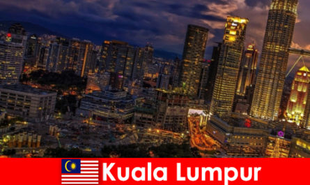 Kuala Lumpur merită întotdeauna o excursie pentru călătorii din Asia de Sud-Est