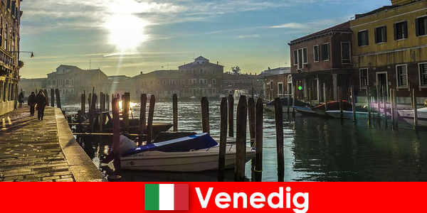 Vizitatorii experimentează istoria Veneției la o plimbare de aproape