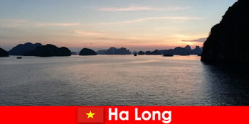 Vacanță perfectă în Ha Long Vietnam pentru turiștii stresați din străinătate