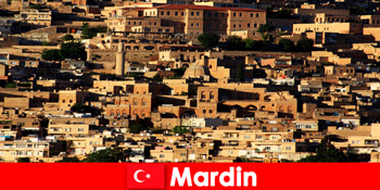 Oaspeții străini se pot aștepta la cazare ieftină și hoteluri în Mardin Turcia