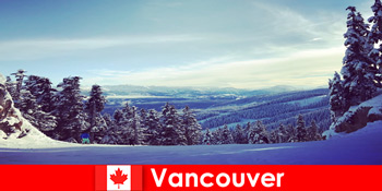 Sărbătorile de iarnă în Vancouver Canada, cu distracție la schi pentru familia de călătorie