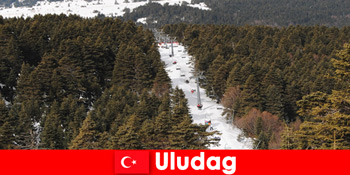 Excursie de vacanță populară pentru schiori la Uludag Turcia este chiar acum