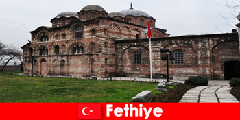 Hobby arheologie în Fethiye Turcia pentru vizitatori tineri și bătrâni