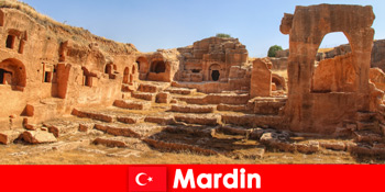 Mănăstiri și biserici vechi pentru a atinge pentru străini în Mardin Turcia