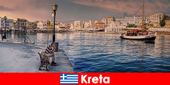 Specialități delicioase și stilul de viață descoperă turiști în Creta Grecia