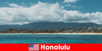 Excursii de scufundări pentru turiștii sportivi din Honolulu Statele Unite ale Americii o experiență unică