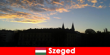 Perspective profunde asupra istoriei orașului Szeged Ungaria pentru turiști