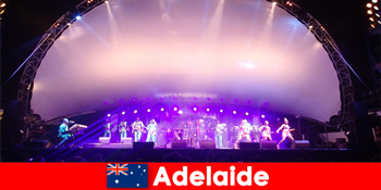 Adelaide Australia atrage călătorii la festivaluri mari, cu o mulțime de alimente și băuturi