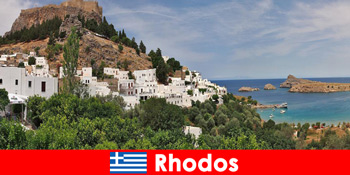 Experiențe de neuitat cu prietenii din Rodos Grecia