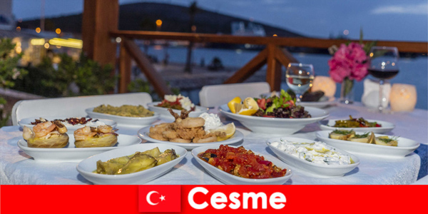 Călătorie delicioasă cu mâncăruri din ulei de măsline, fructe de mare, ierburi și tocănițe una dintre stelele turismului gastronomic din Cesme