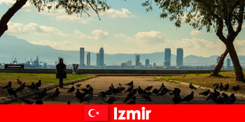 Orașul turcesc Izmir Cunoscut pentru istorie, cultură și frumusețe naturală